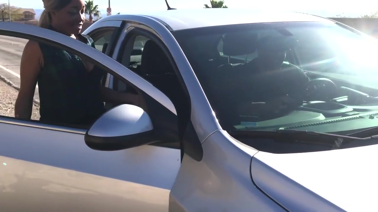 Uber Driver Get Lucky And Fucks Beautiful Ebony Queen