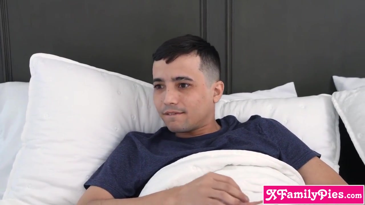 Stepsister Teen 18+ Pussy Party For Stepbros Birthday - Theodora Day