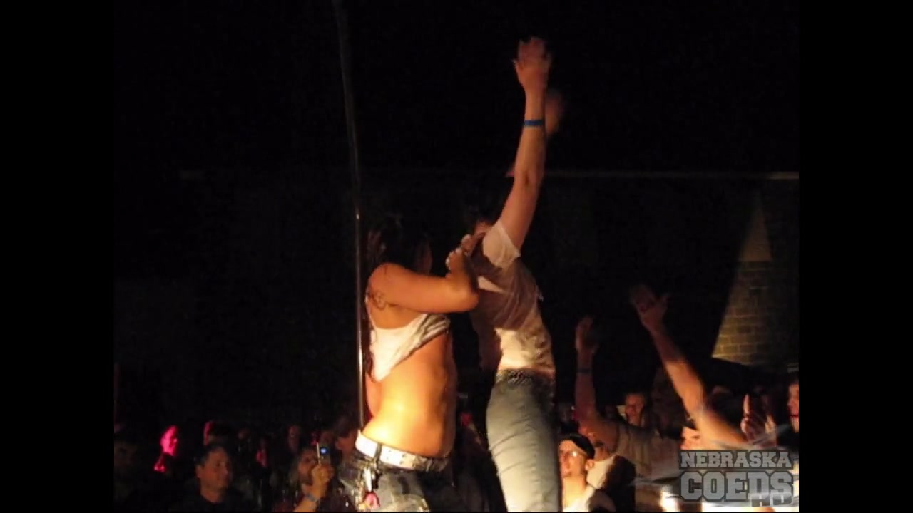 Strawberry Days Iowa Summer Festival With Dirty Wet Tshirt Contest Neverbeforeseen - NebraskaCoeds