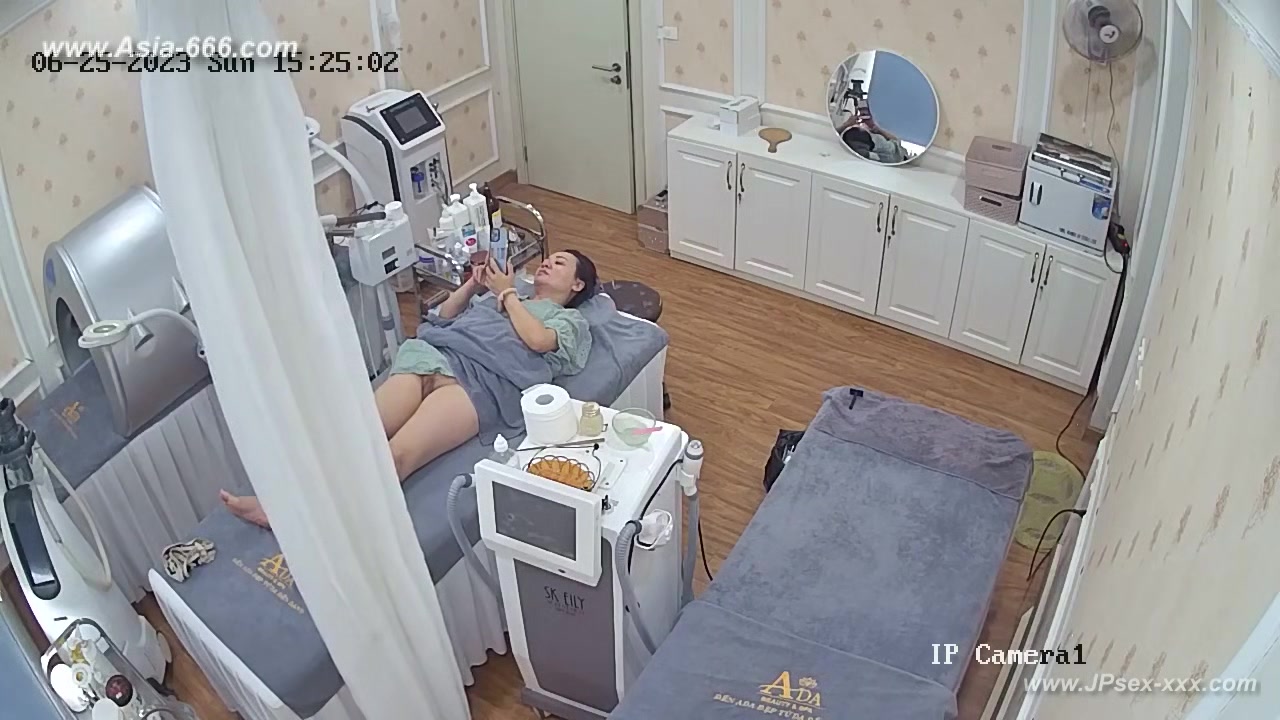 chinese cosmetic salon.7