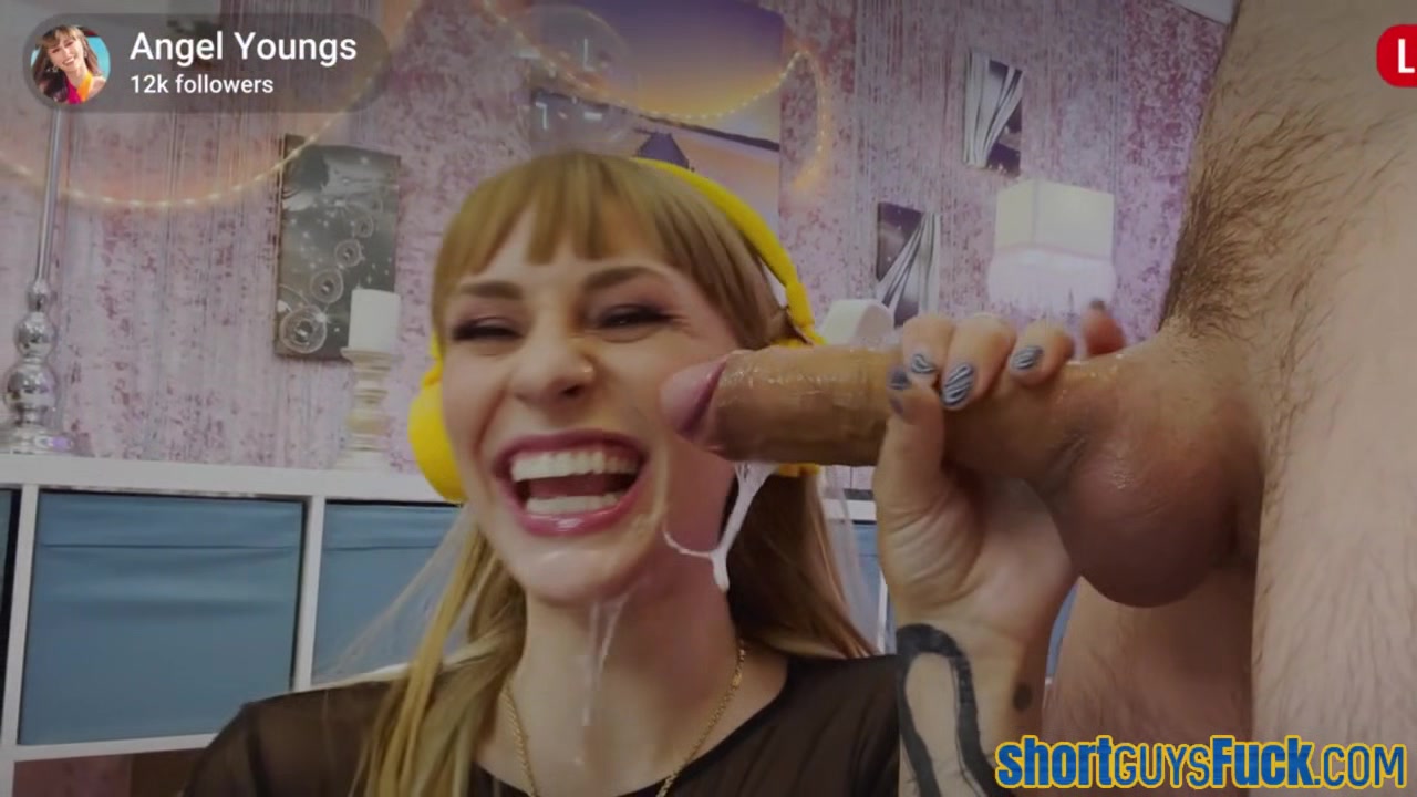 Streaming slut banged by her boyfriend in wet pussy hole
