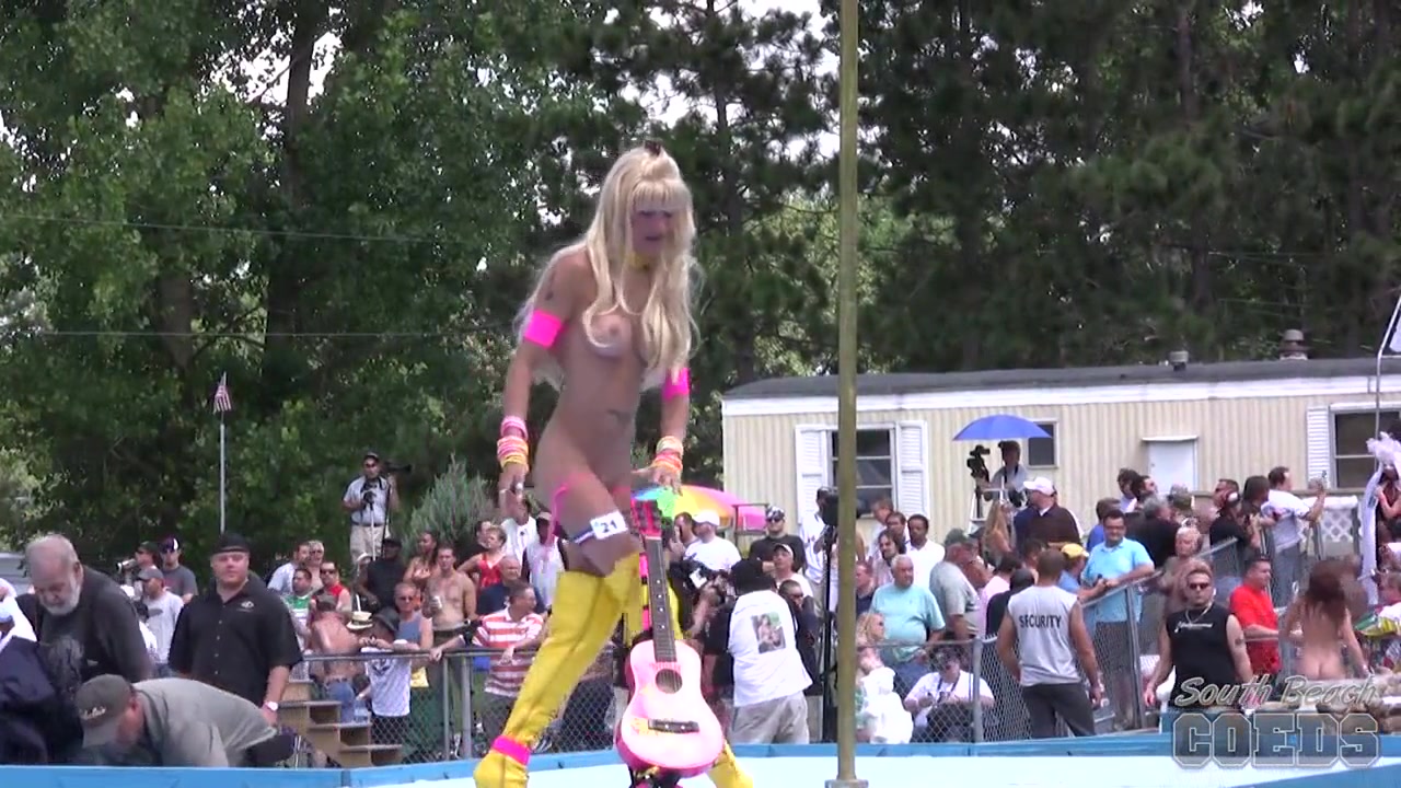 Documentary Video Of The Entire 2009 Show From A Tripod Party 2 Of 8 - SouthBeachCoeds