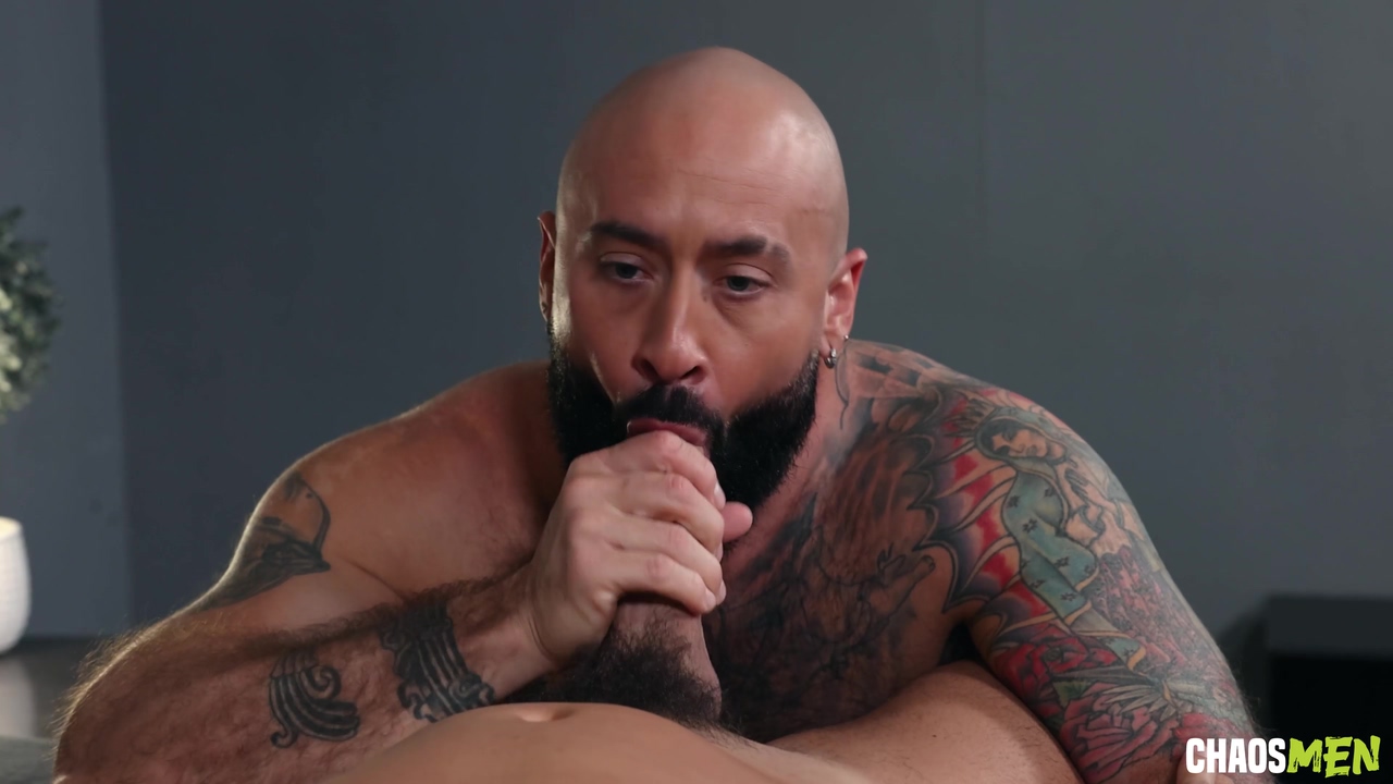 Raw: Sultry Latinos Share A Kiss