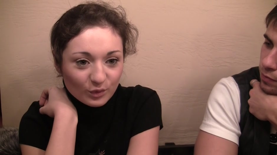 Kamilla in hot minx enjoys pick up sex with a guy in a toilet
