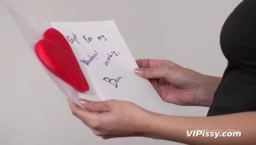 Piss Pleasure Gift with Lilith Sweet,Irina Cage by VIPissy - PissVids