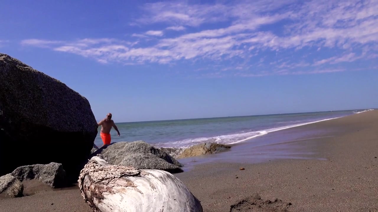 Hot Latina Fucked On The Beach - Discover4k