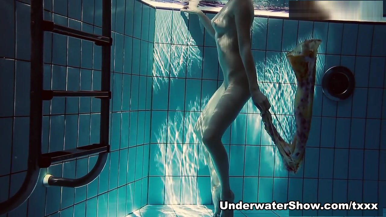 UnderwaterShow Video: Lera