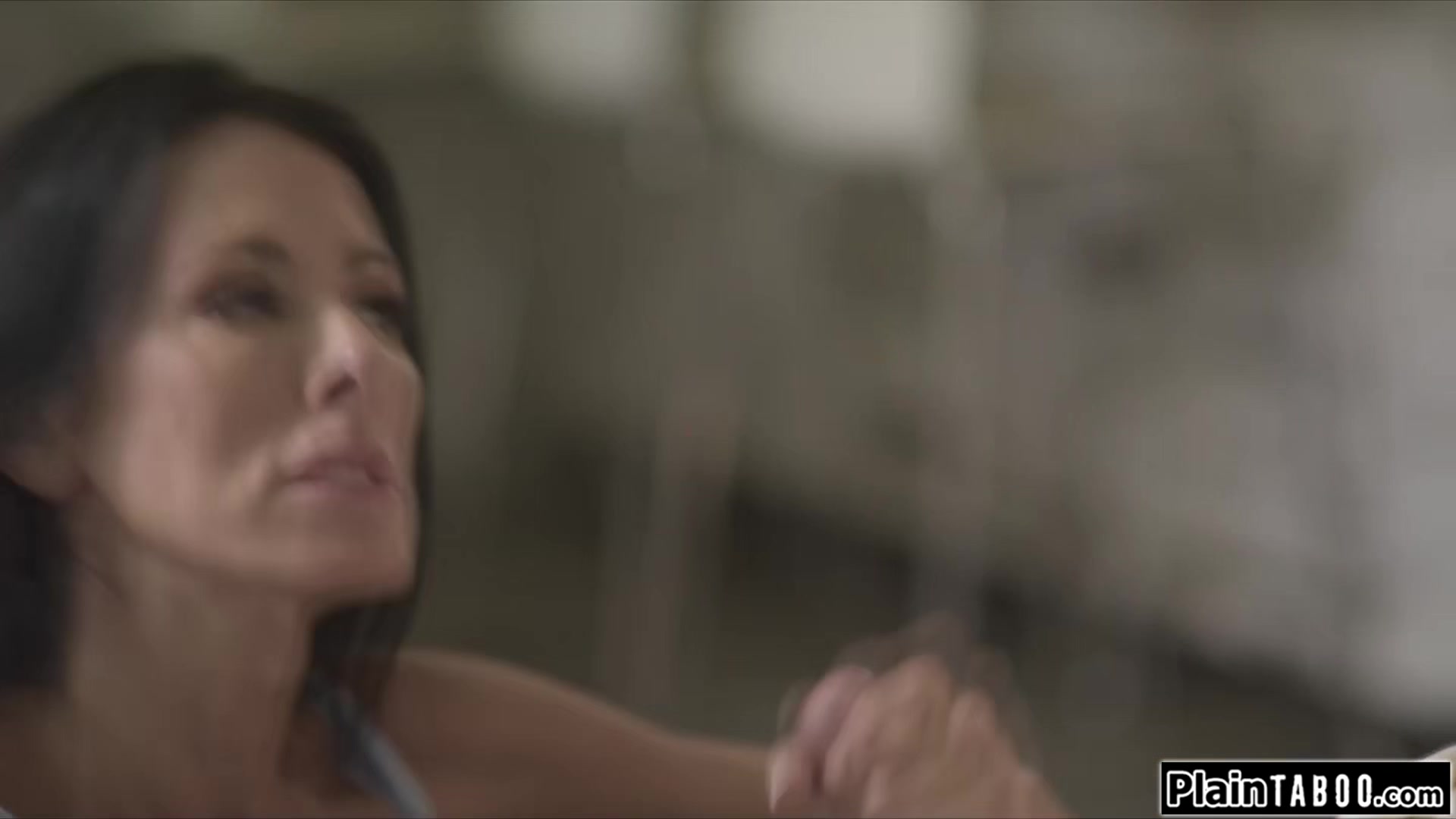 Big tits milf gets licked by in a teen 18+ reincarnated husband