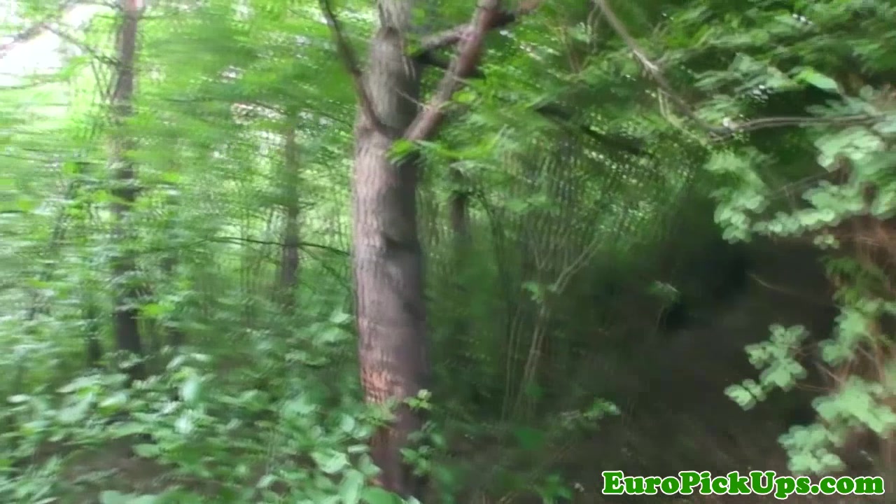 Outdoor euro amateur cockriding in woods