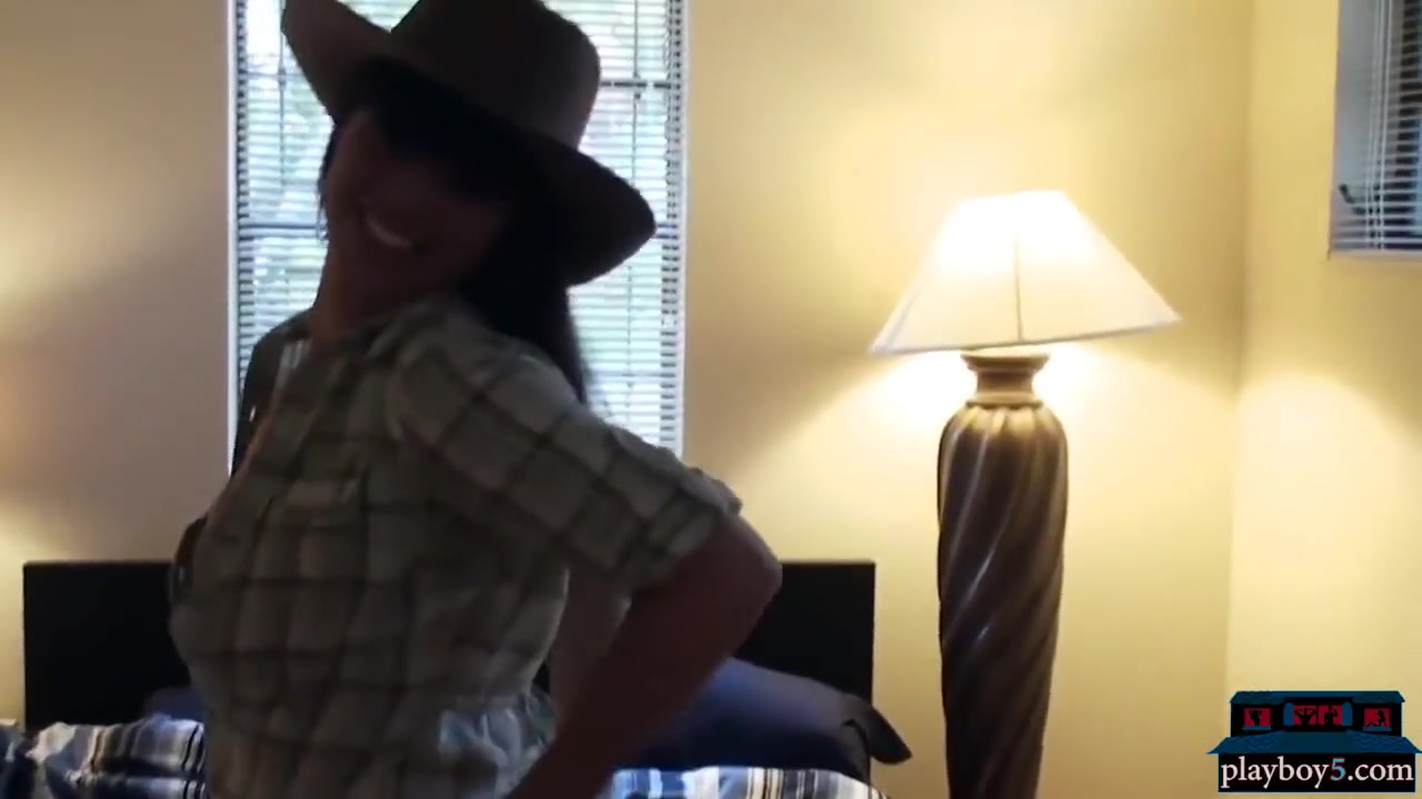 Bedroom Role Playing With Real Amateur Couples Fucking