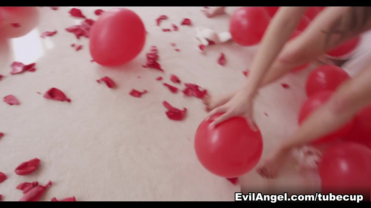 Sasha Heart & Jade Nile in Fetish Fanatic #17 Video
