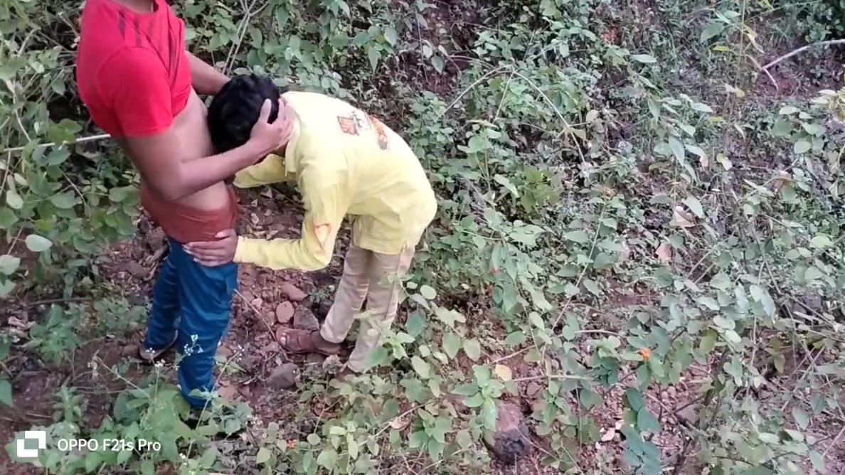 Indian Desi Gay - A Unique Story Of A Boy And A Driver In Love With His Girlfriend Funny And Sexy - Hindi Voice