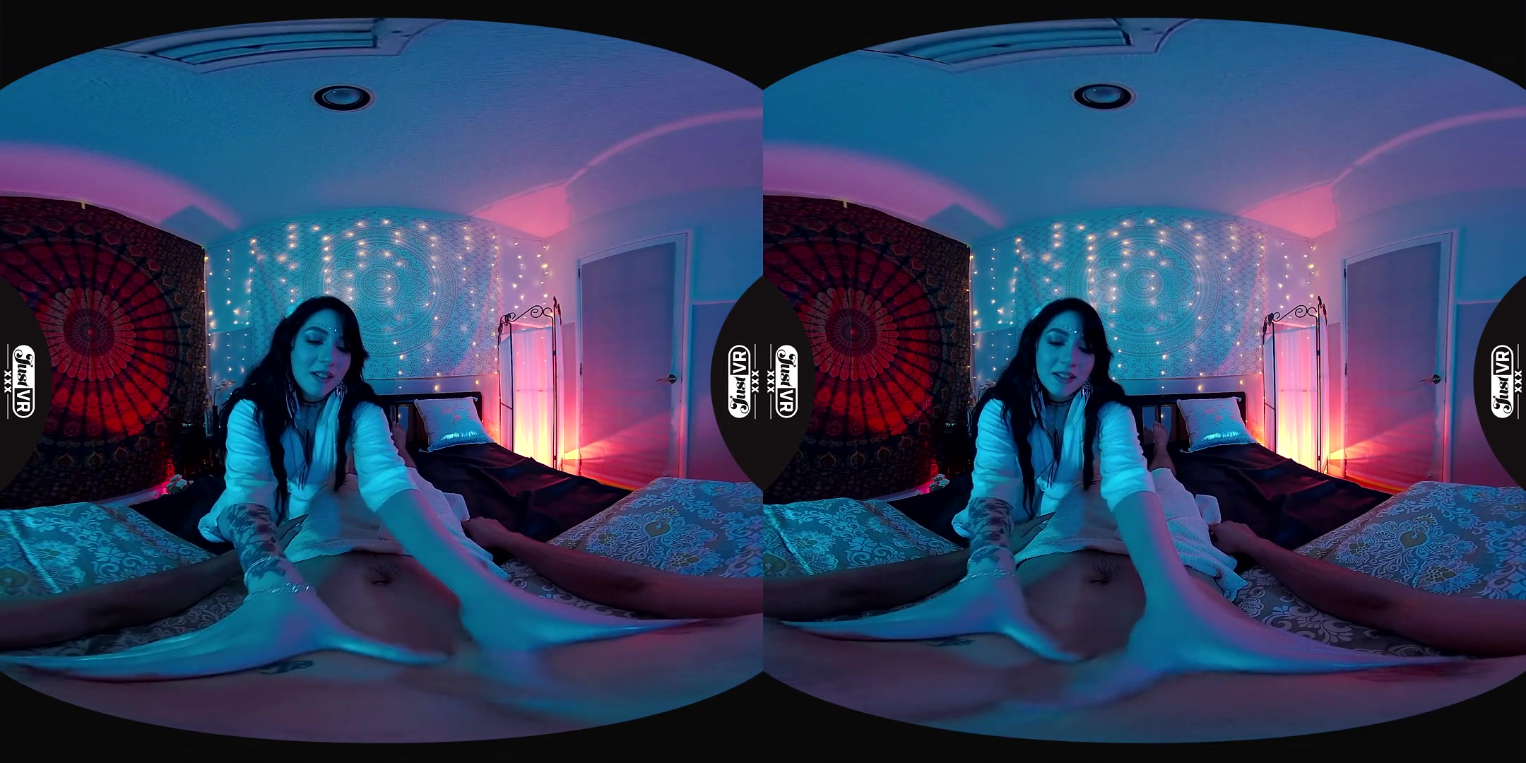 Amilia Onyx in Intimate Encounter at the Onyx Spa - JustVR