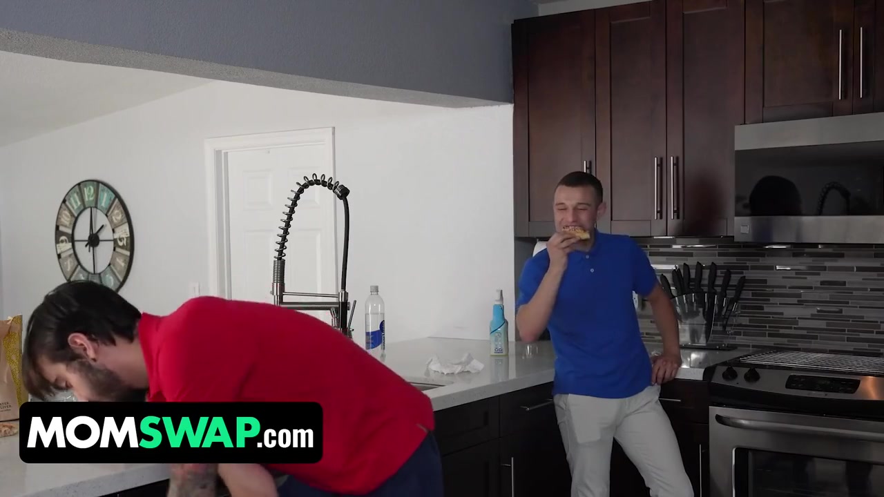 Kaylynn Keys And Aurelly Rebel In Free Premium Video Flight Attendants And Get Surprise Fuck From Their Stepsons