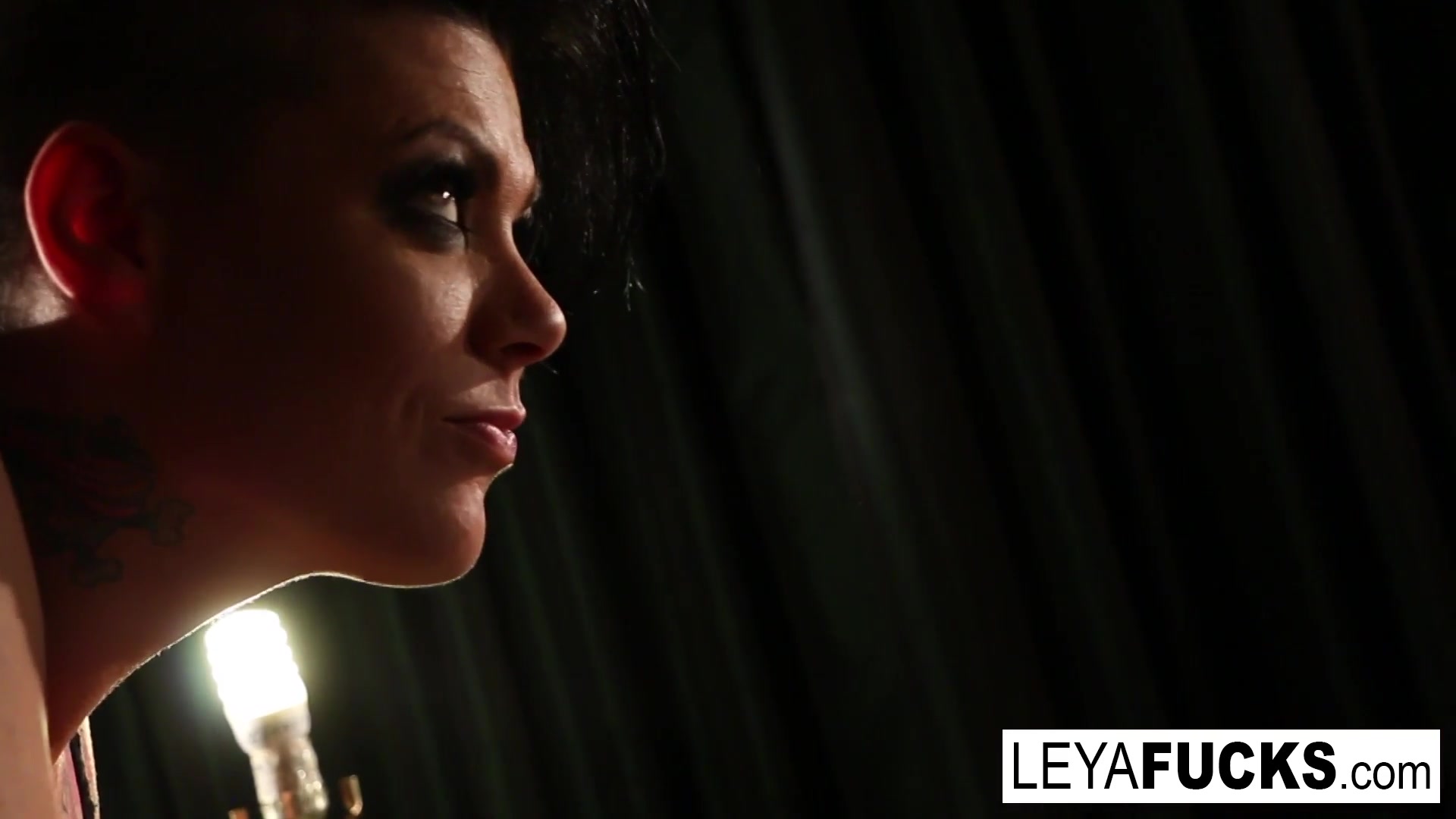 Leya Falcon Jezebelle Bond in Whorley Quinn Interrogates Crazy Jezebelle Then Gets Dp'd - LeyaFalcon