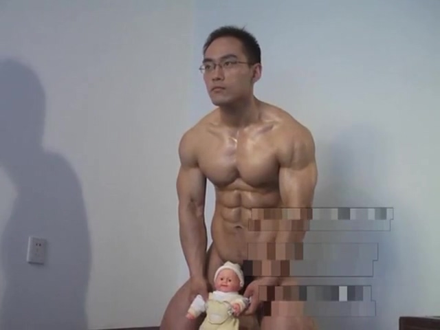 A Chinese Super Muscle Stepdaddy Naked Photoshoot 魅男 - Muscle Daddy And Mei Li