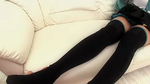 Kiritani Yuria in Kiritani Puts On Stockings To Give a Footjob - CosplayInJapan