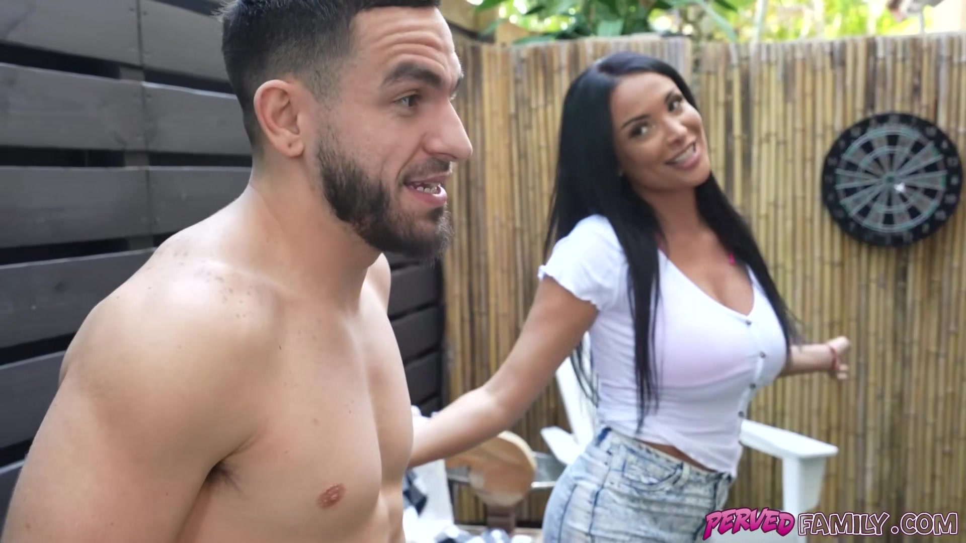 My European milf stepauntie with a perfect body is naughtier than I thought