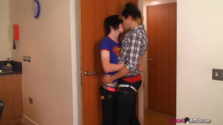 Josh Gives Drake The Kind Of Fucking He Needs - Drake Blaize & Josh Osbourne Fuck