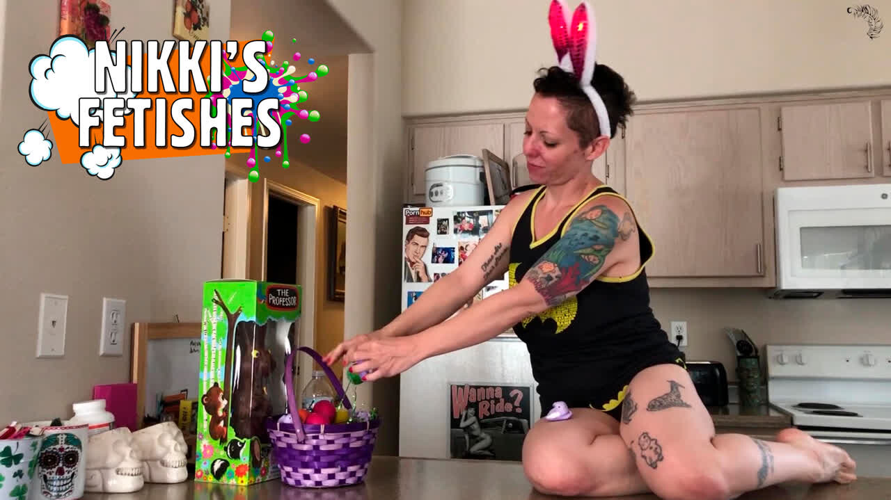 NIKKISFETISHES - Nikki Sequoia Naughty Table Top Moment