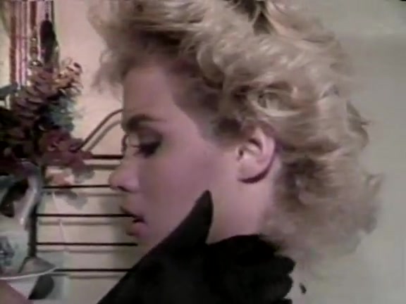 Aja, Jon Dough, Robin Lee in vintage sex site