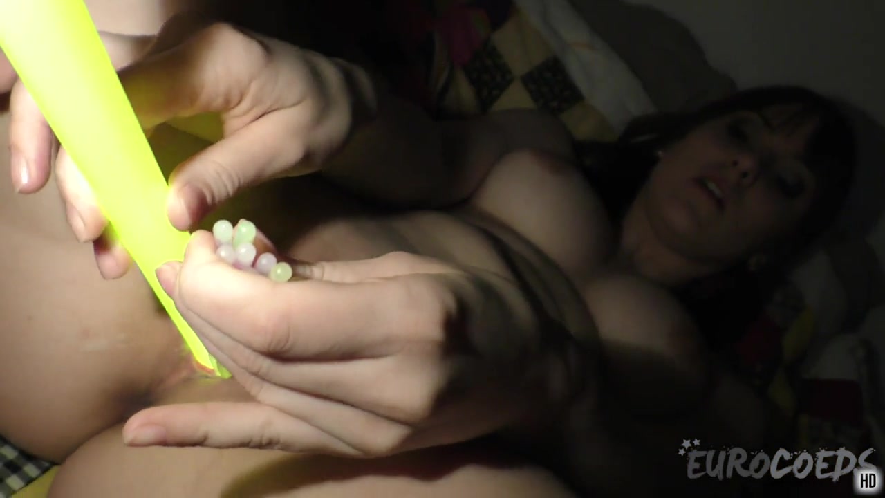 19yo Selena Gaping And Playing With Glowsticks - EuroCoeds