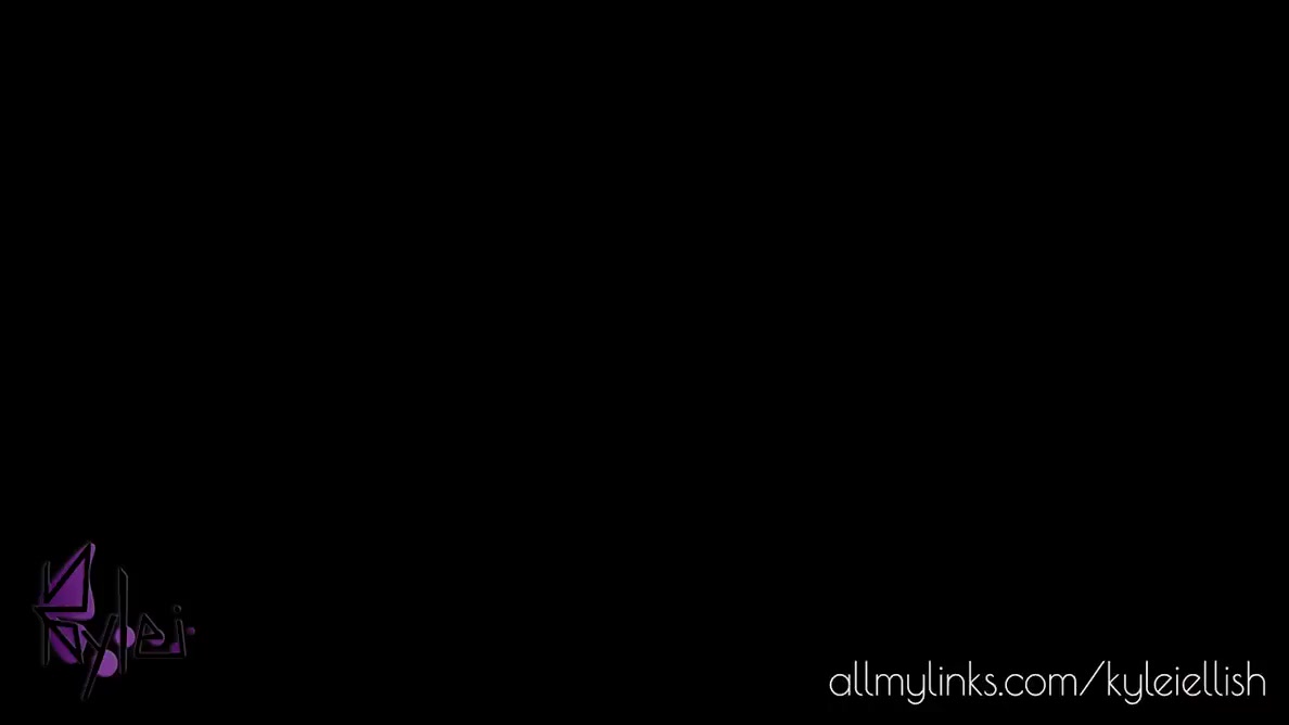 Erotic And Wet Dance With Bubbles With My Friend - Min Galilea