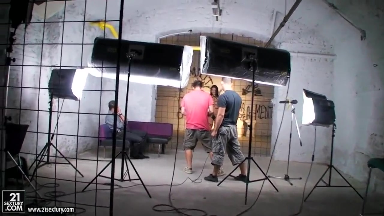 Hot model Cindy Dollar gets poses backstage