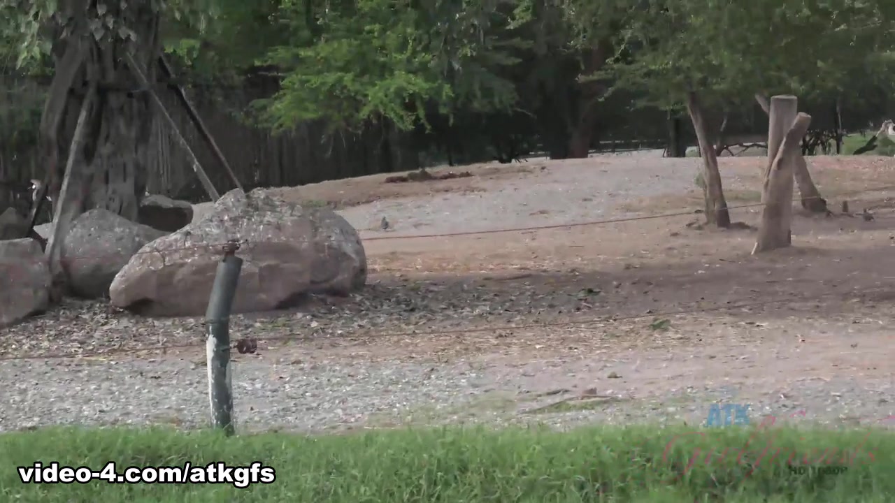 Piper Perri in Piper feeds lots of animals at Safari World - ATKGirlfriends
