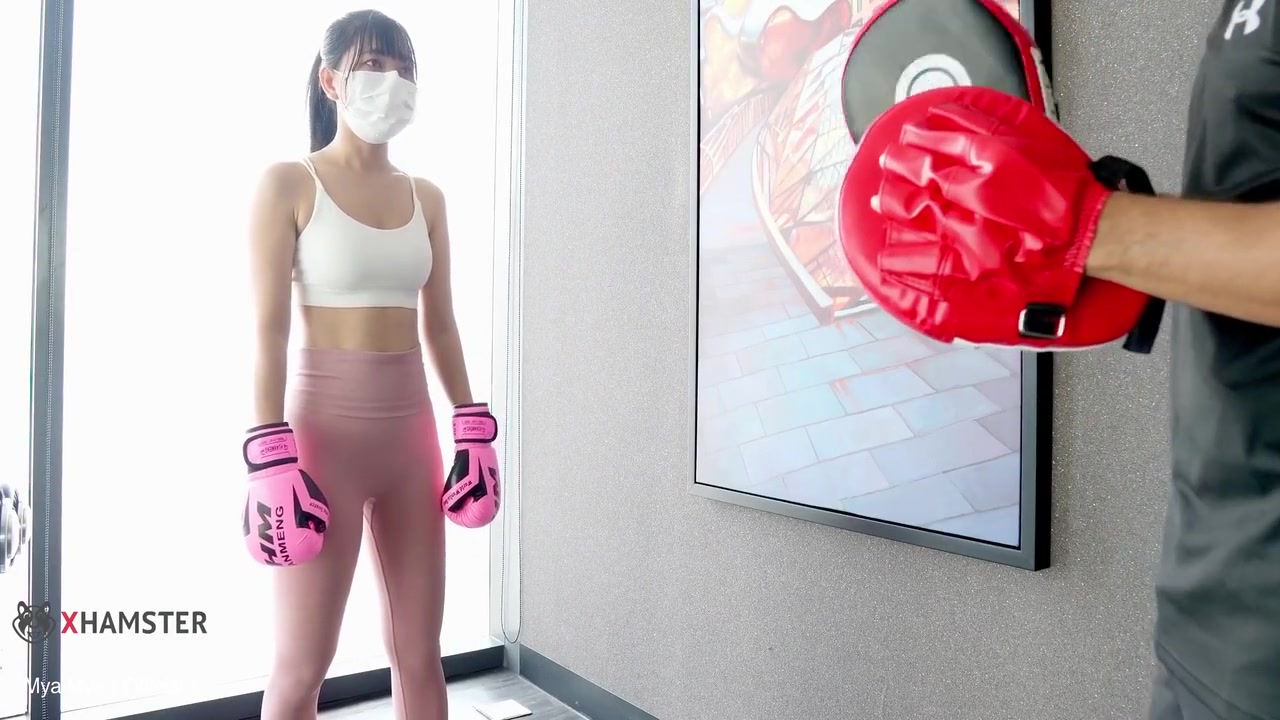 Myanmar Boxing Girl