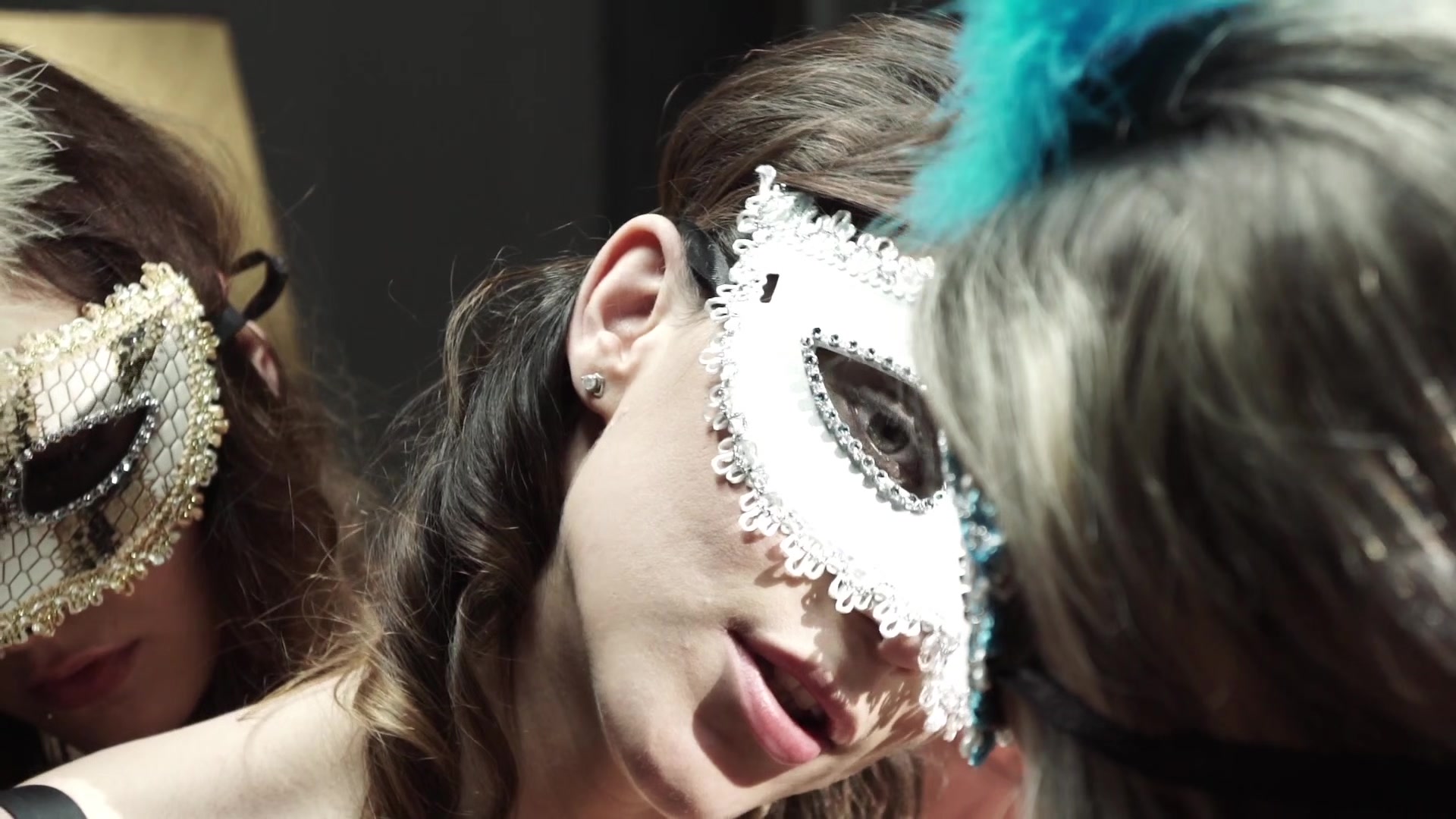 Venice Scene 1 - Carnevale - Candy Sweet & Rosaline Rose - VivThomas