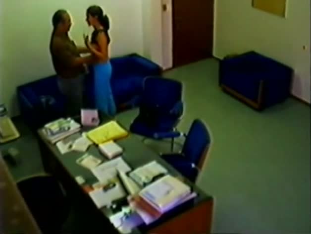 Quick amateur blow in the office