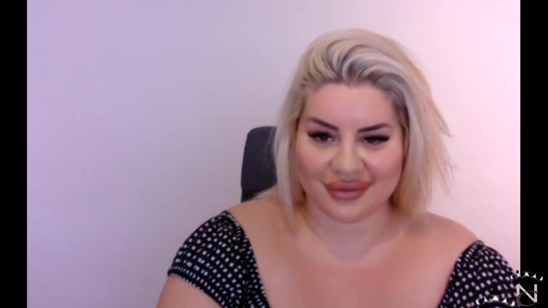 Summary First Live Show - Sex Movies Featuring Natasha Crown