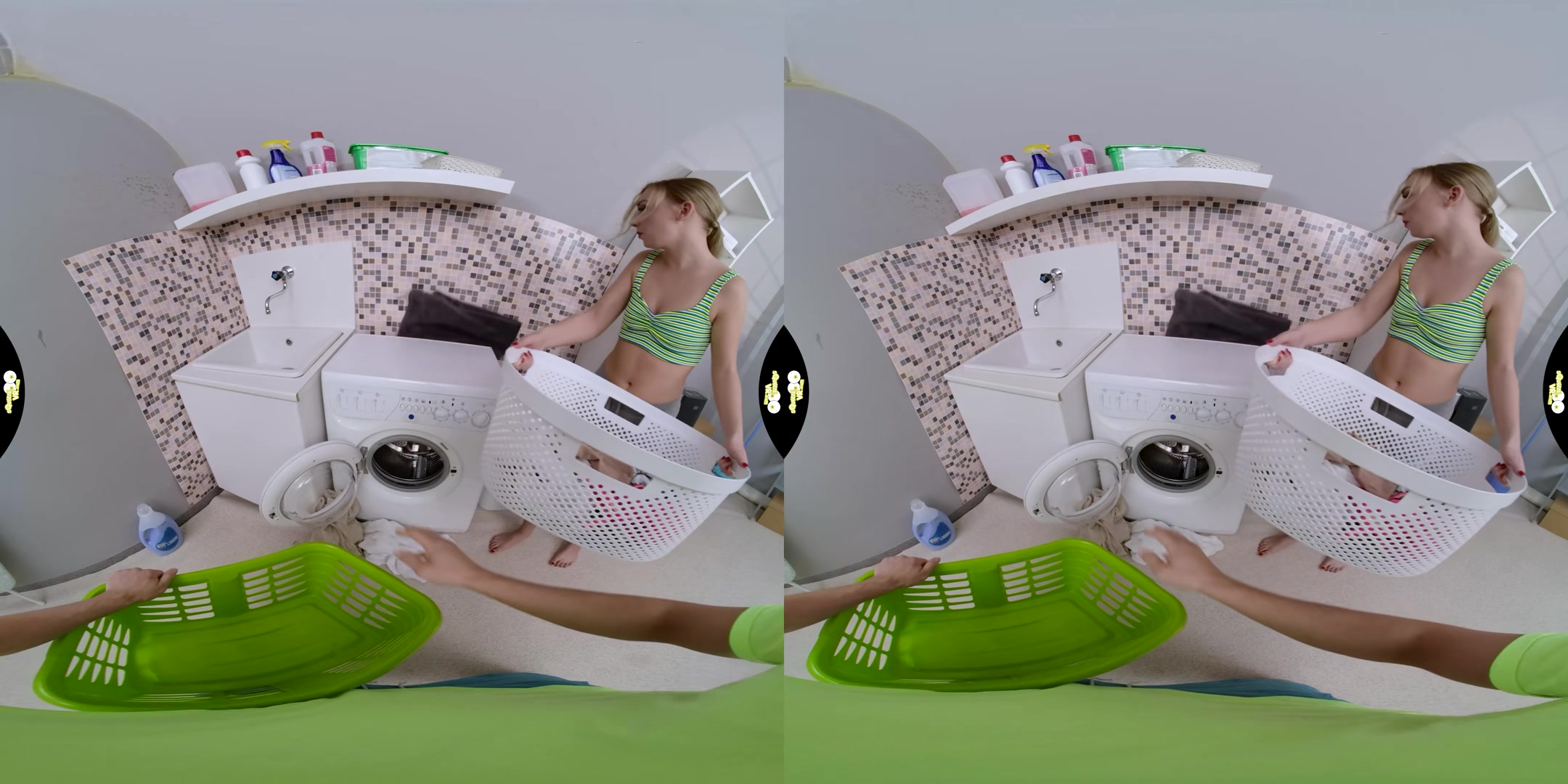 Jenny Wild Stuck in Washer - SqueezeVR