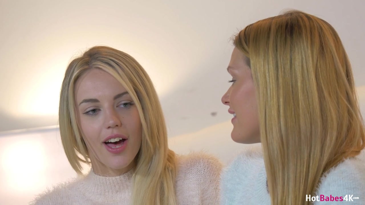 Beauties In Bed - HotBabes4K