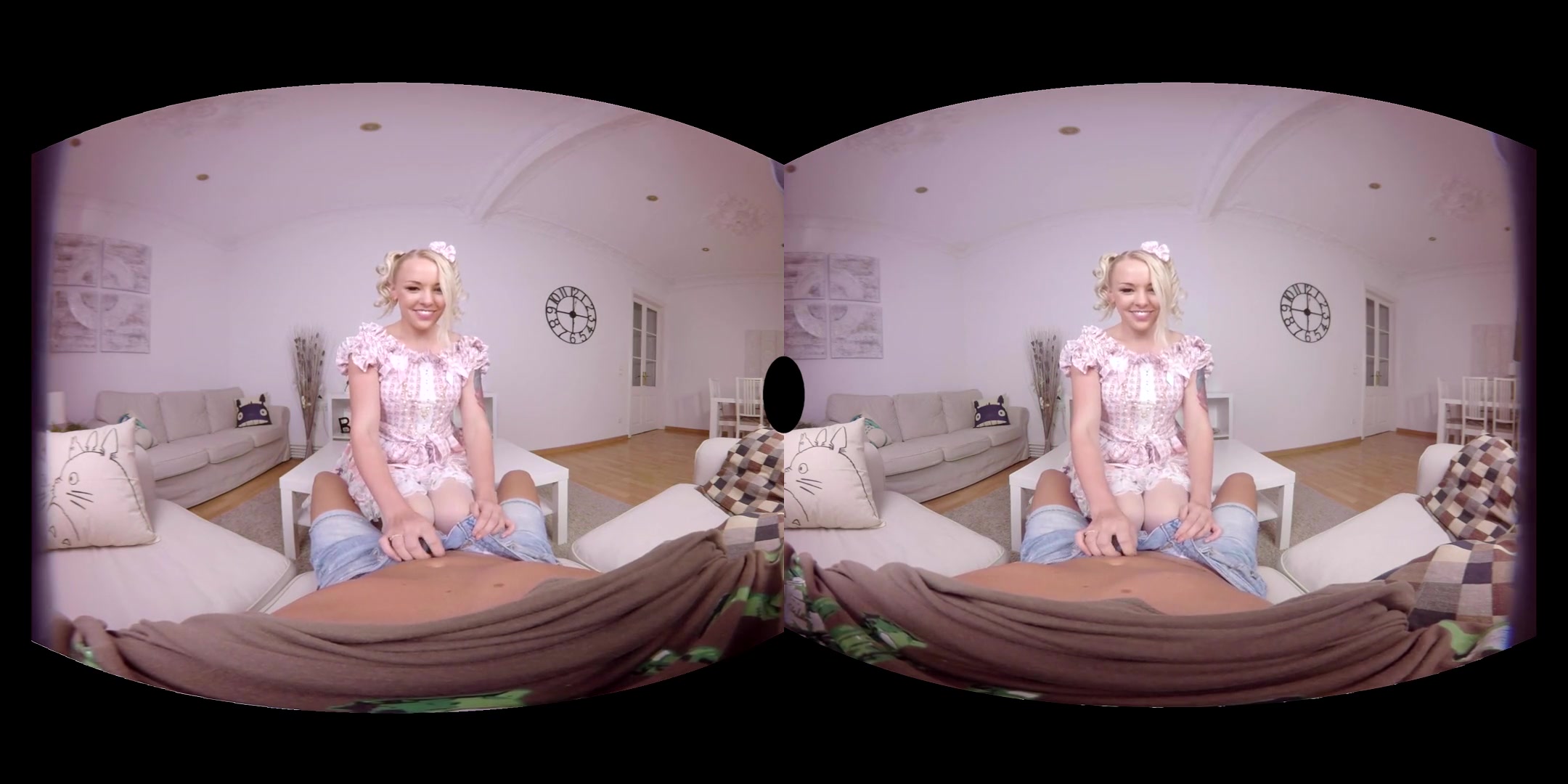 Lola Taylor in Otaku Girl - VirtualRealPorn