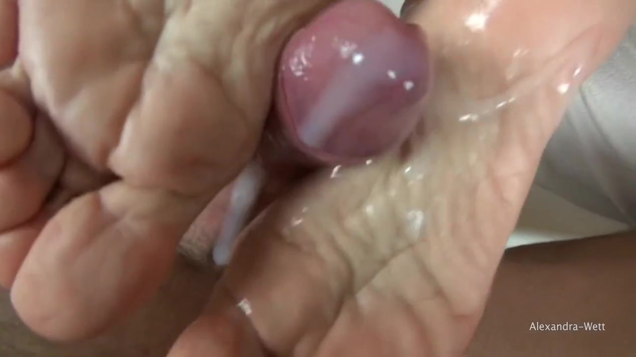 The 20 Hottest And Most Exciting Cumshots You Have Ever Seen