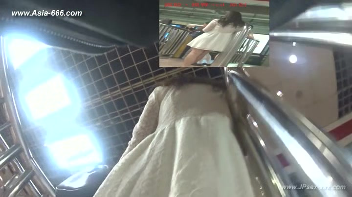 peeping chinese amateur upskirt.5