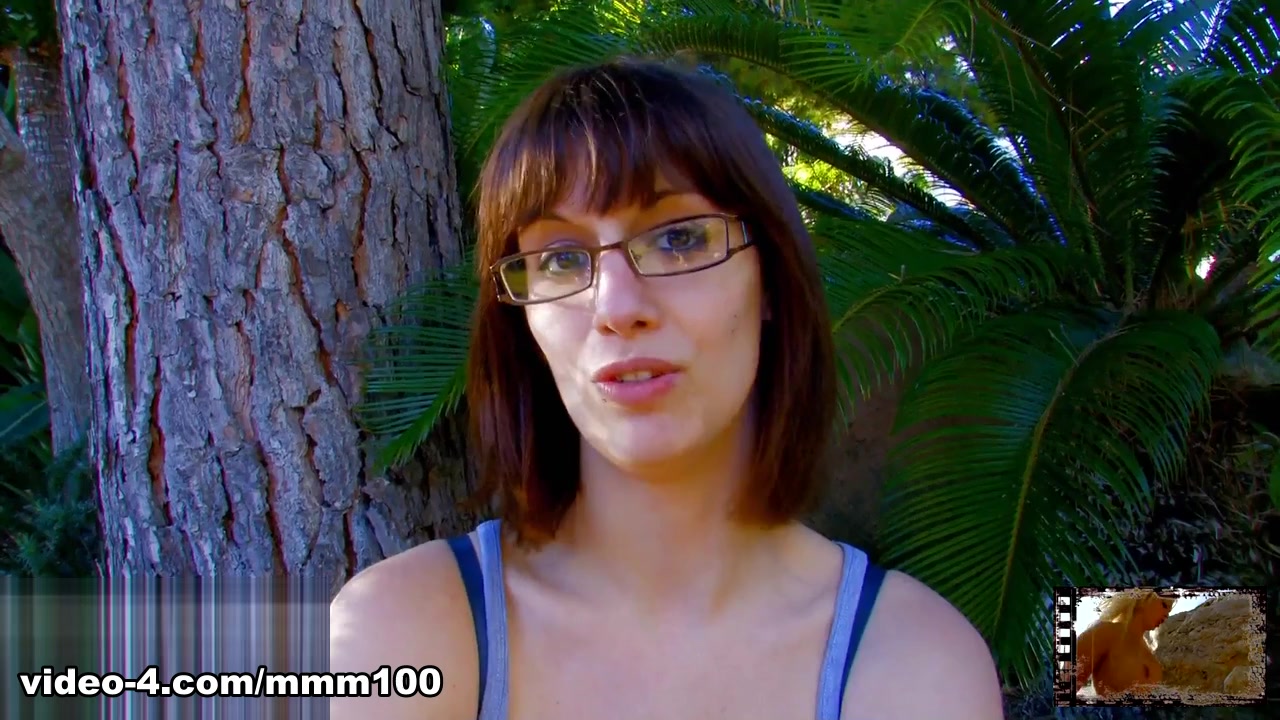Lola Vinci in Video Interview Porno With Lola Vinci - MMM100