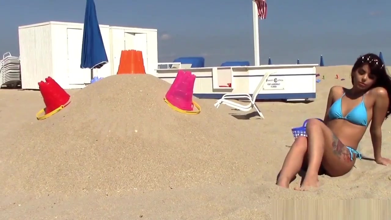 teen 18+ Stepsisters Tribbing
