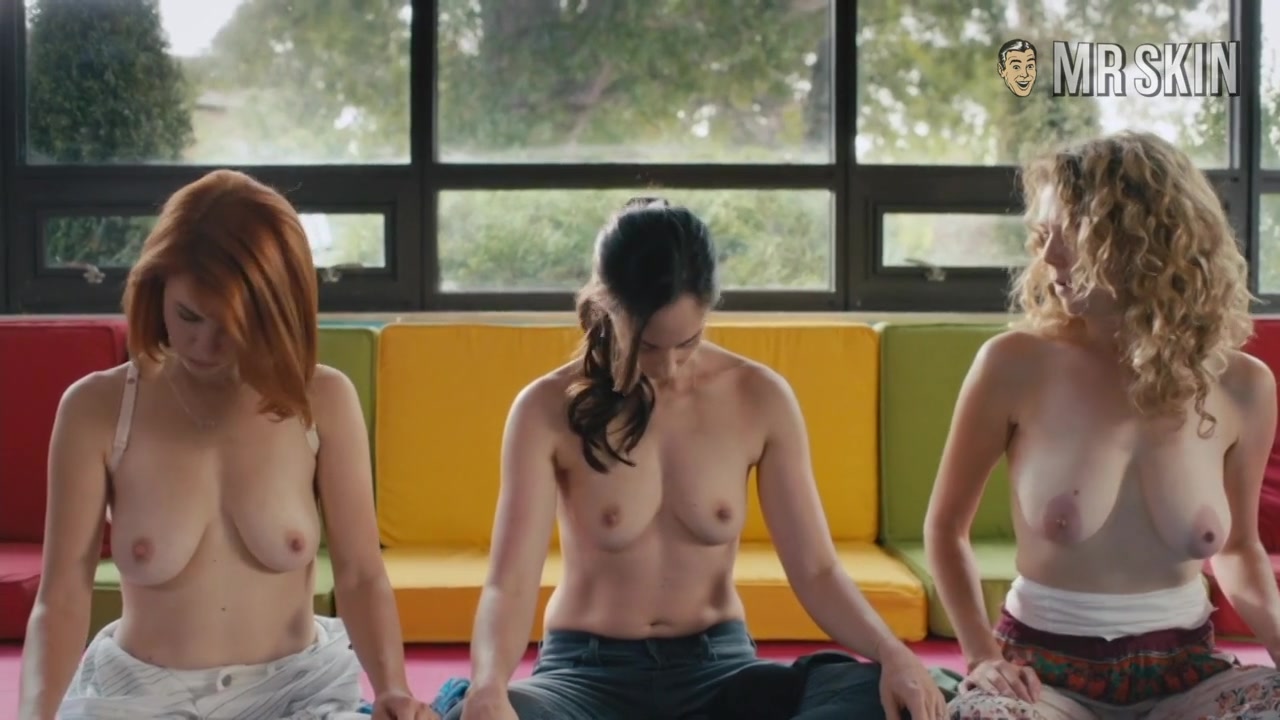 Haley Bennett's Smokestacks And Caboose In Girl on the Train - Mr.Skin