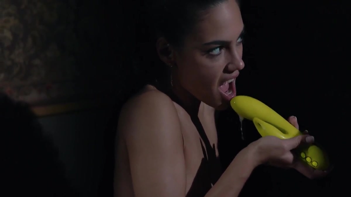 A Summer Sexual Affaire Between Apolonia Lapiedra And Gia Ren