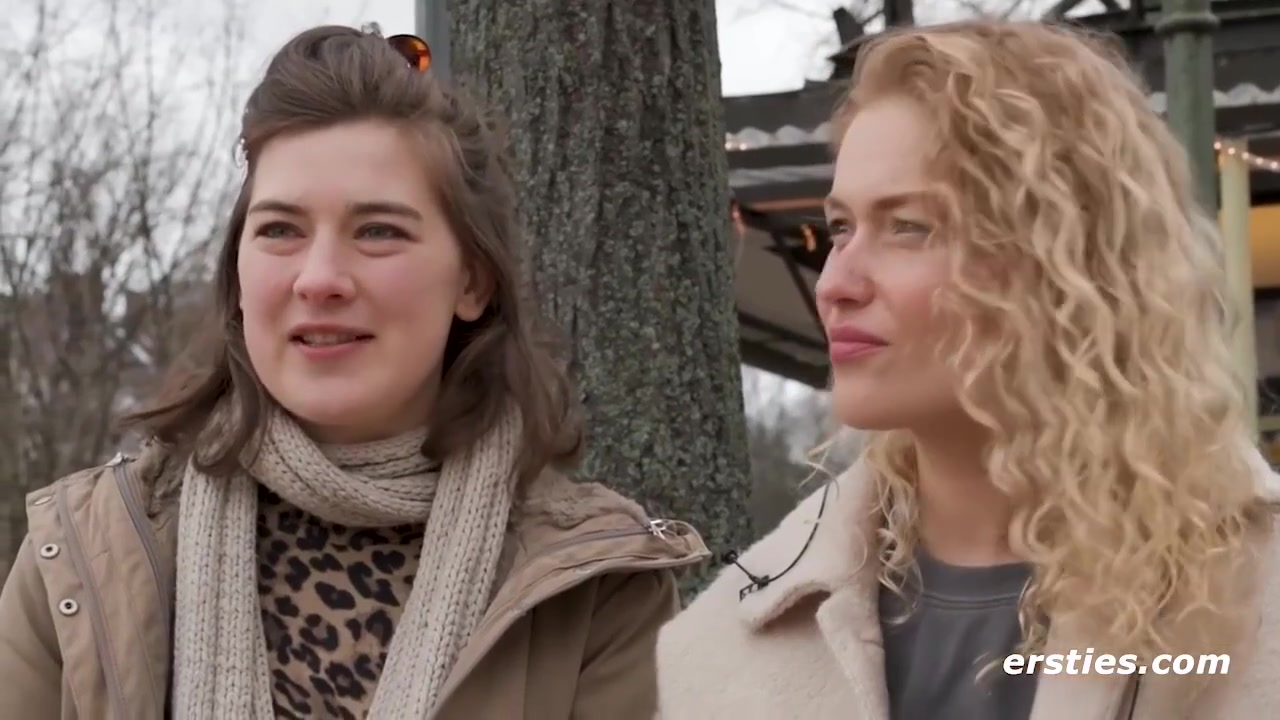 Amanita Und Sally D Beim Lesbischen Date Mit Hohepunkt