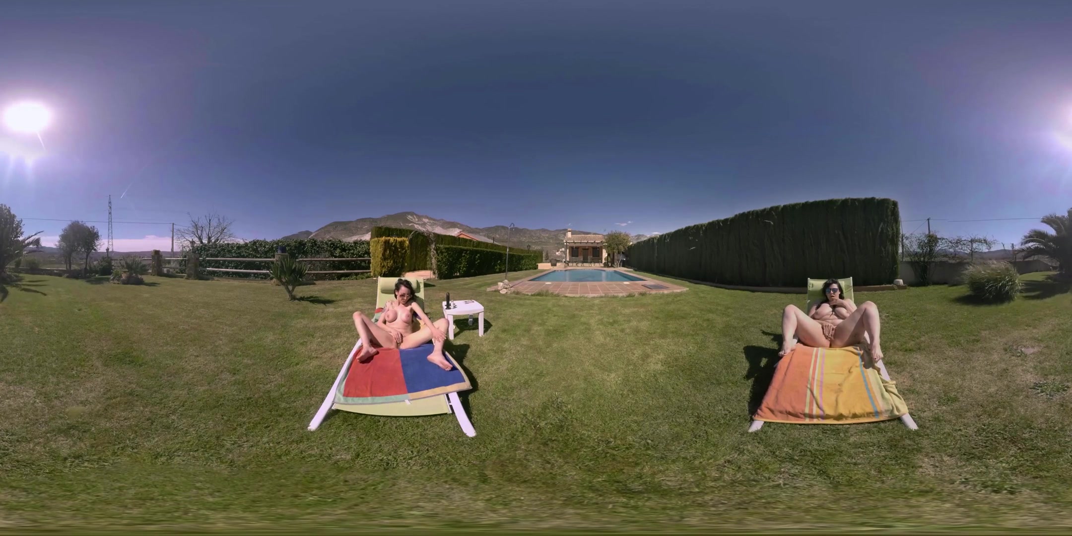 Lesbian Summer: Dildo Lovers - VirtualPorn360