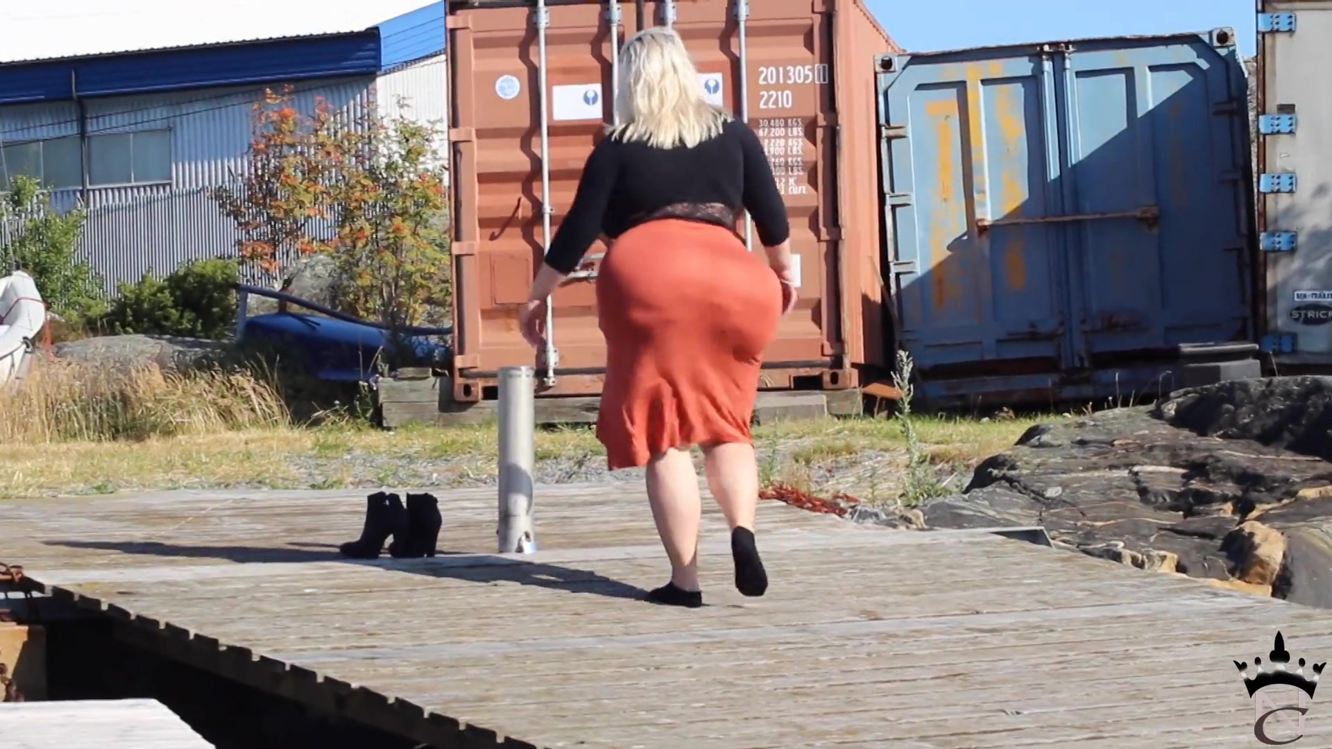 Waves On The Bridge - Sex Movies Featuring Natasha Crown