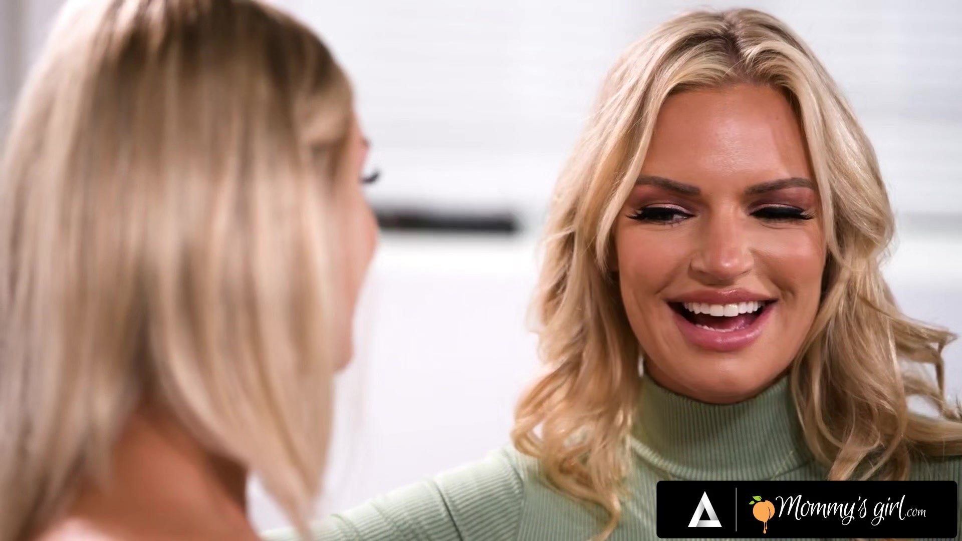Step mommy'S GIRL - Naughty Emma Hix Has Her Pussy Ravaged By Busty Rachael Cavalli After Teasing Her