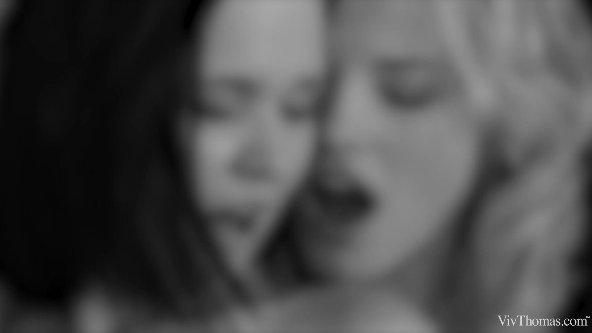 Intimate Touch 2 - Reminisce - Ally Style & Candy Bell & Zazie S - VivThomas