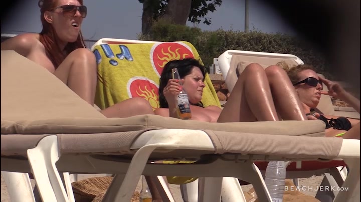 Big Brunette Tits - BeachJerk