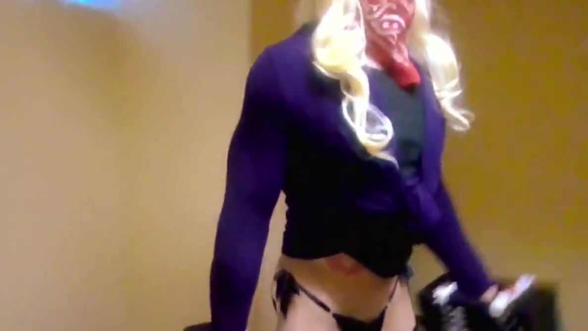 Crossdresser Workout Musclesissy88