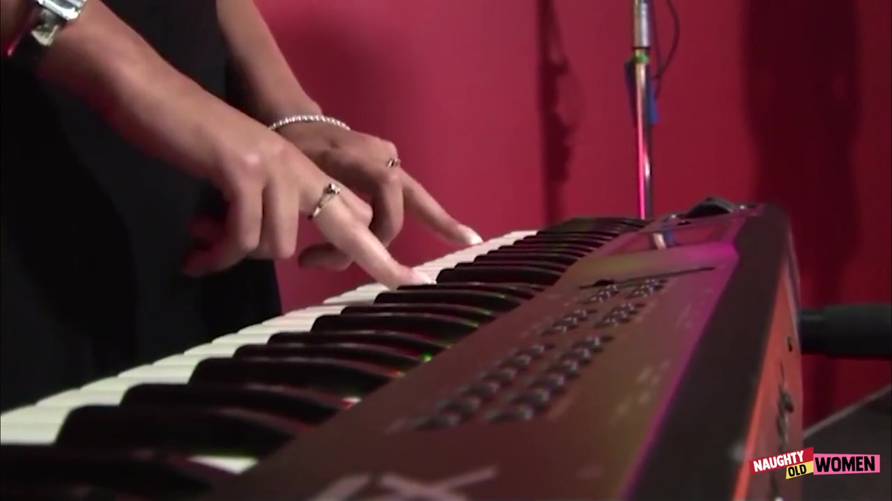 Musician Babes Strip Kiss And Have A Massive Orgy With A Guy With Three Busty